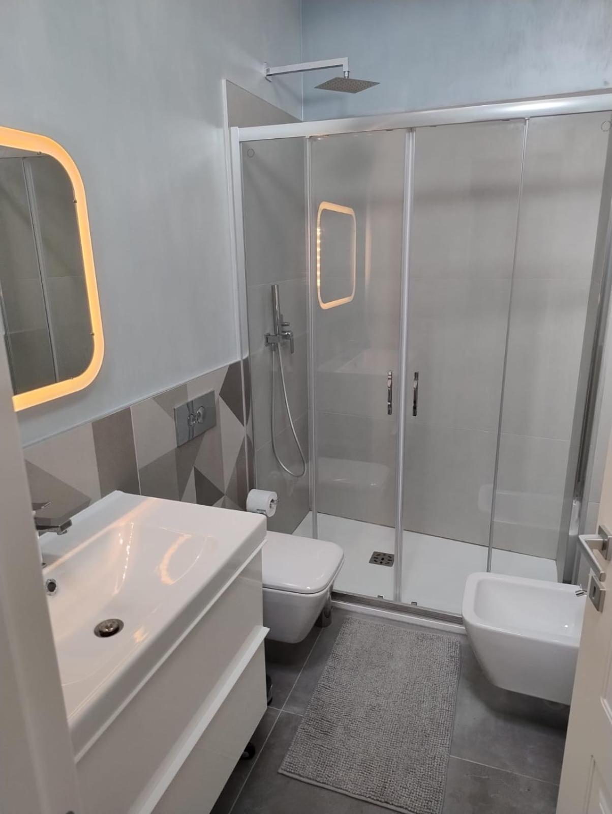 Boutique Apartments Cecilia ترييستي المظهر الخارجي الصورة